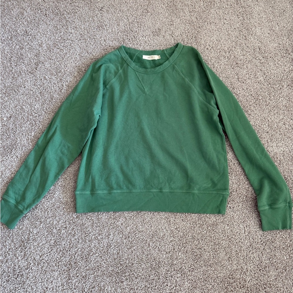 American Eagle Classic Green Crew Neck Sweater